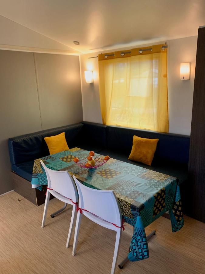 Mobil Home 6 Personnes Saint-Cheron ภายนอก รูปภาพ